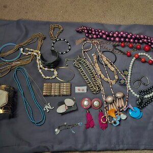 Mixed Jewelry Lot 9